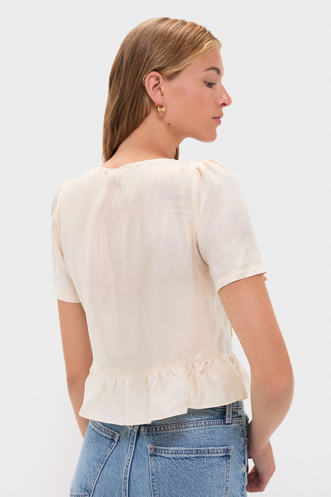 Arctic Wolf Short Sleeve Pintuck Top